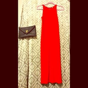 Sporty yet sexy sleeveless red tunic dress